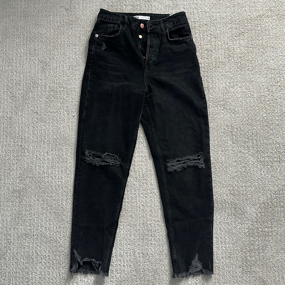 Black Knee Ripped Zara Jeans